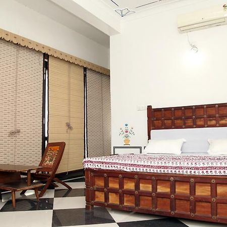 Chittorgarh Fort Haveli Bed and Breakfast Exteriör bild