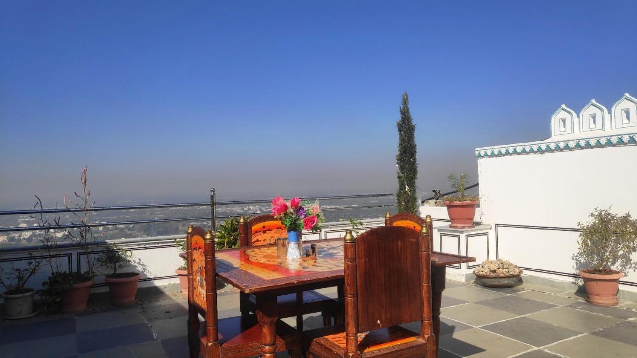 Chittorgarh Fort Haveli Bed and Breakfast Exteriör bild
