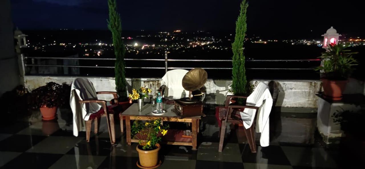 Chittorgarh Fort Haveli Bed and Breakfast Exteriör bild